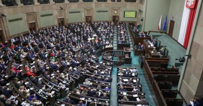 Sejm uchwalił nowelę podwyższającą limity wydatków na budownictwo społeczne